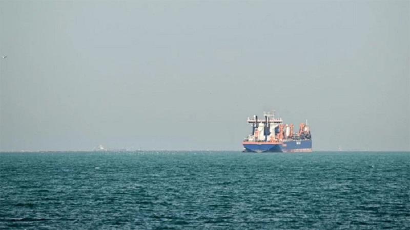 হরমুজে ‘মিত্রদের ছাড়’ ইরানের,পাল্টা উত্তেজনায় মার্কিন রণতরীর অগ্রযাত্রা